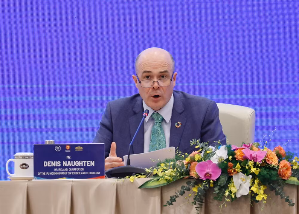 Ông Denis Naughten, Chủ tịch Ủy ban Khoa học và Công nghệ của IPU. (Ảnh: DUY LINH)