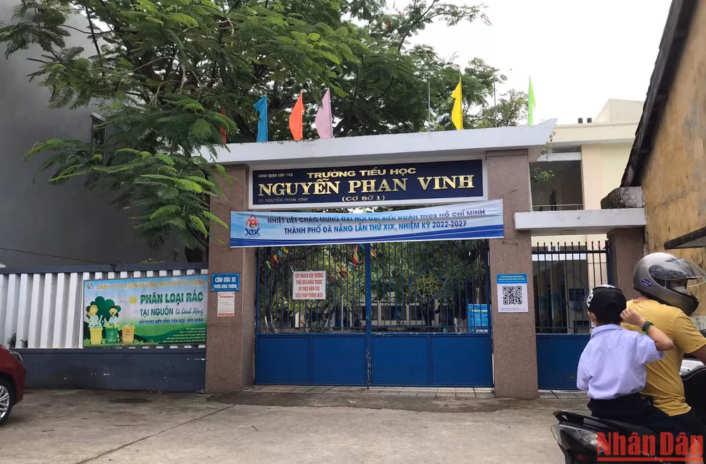 Chính quyền địa phương yêu cầu Ban Giám hiệu Trường tiểu học Nguyễn Phan Vinh kiểm điểm sâu sắc việc quản lý giáo viên, học sinh.
