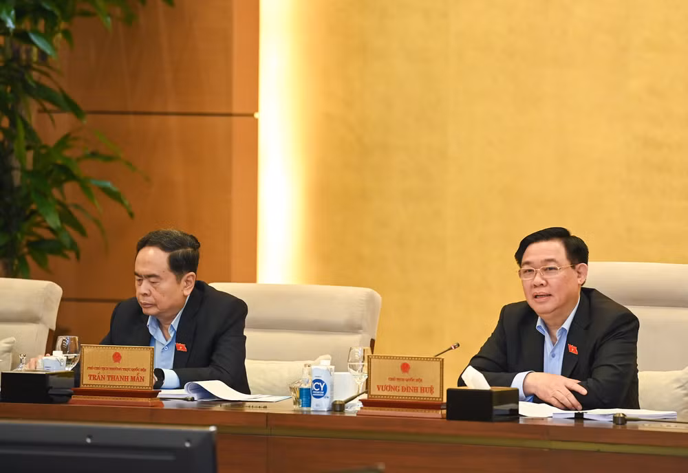 Chủ tịch Quốc hội Vương Đình Huệ phát biểu ý kiến tại phiên họp. (Ảnh DUY LINH)