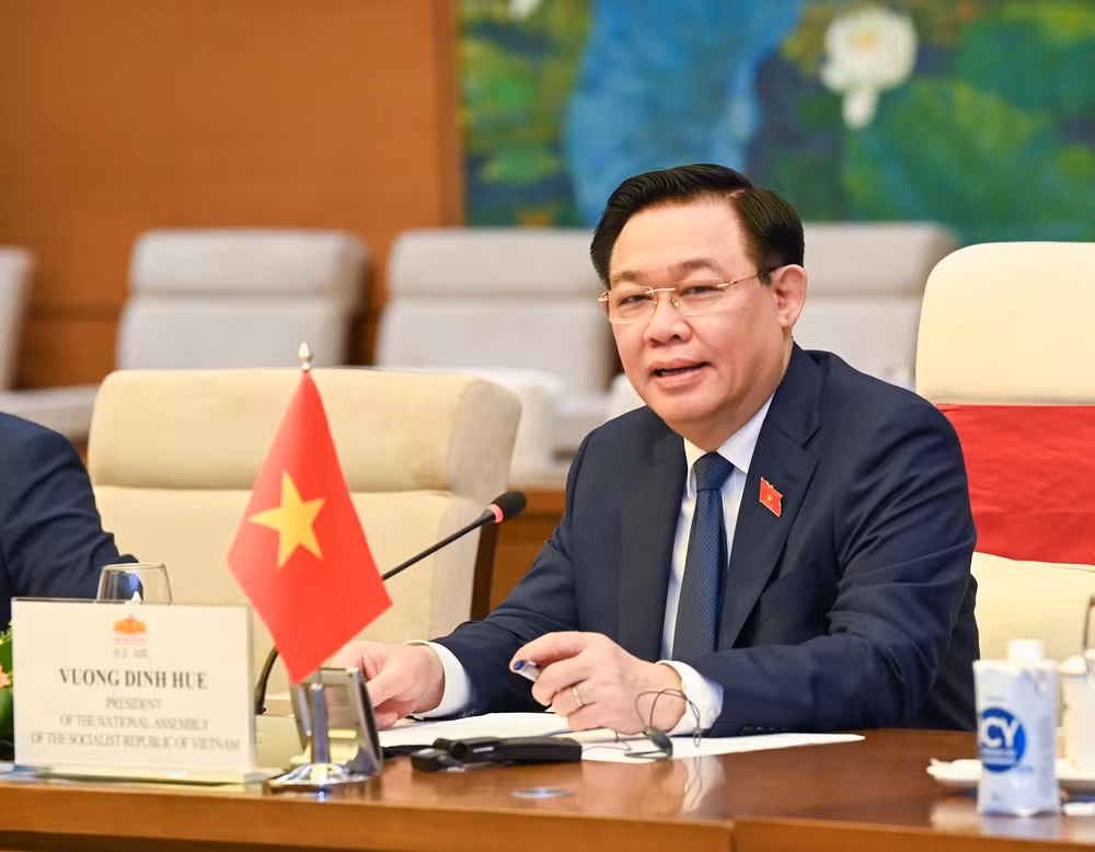 Chủ tịch Quốc hội Vương Đình Huệ phát biểu tại buổi tiếp. (Ảnh: Duy Linh)