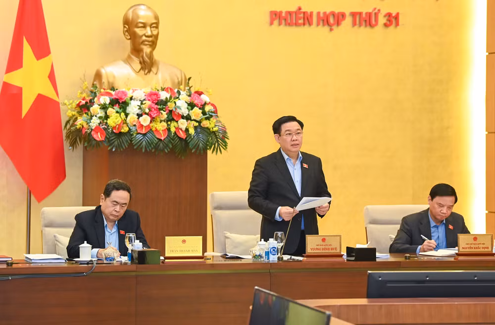 Chủ tịch Quốc hội Vương Đình Huệ phát biểu khai mạc phiên họp thứ 31. (Ảnh: DUY LINH)