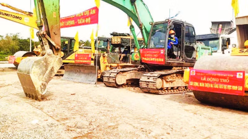 Xây dựng hạ tầng Khu đại học Nam Cao tại thành phố Phủ Lý.