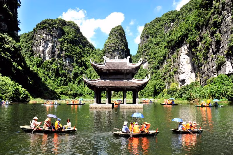Thủy đình là một trong những điểm nhấn tại khu du lịch của Tràng An. (Ảnh: Sở Du lịch Ninh Bình)