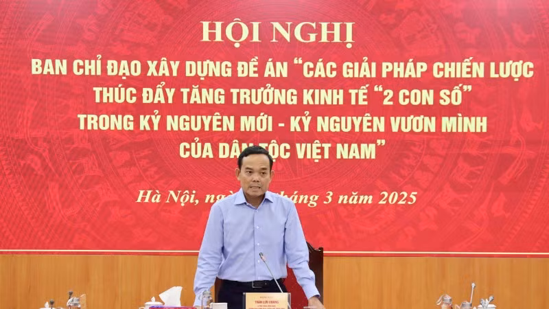 Đồng chí Trần Lưu Quang phát biểu chỉ đạo tại hội nghị.