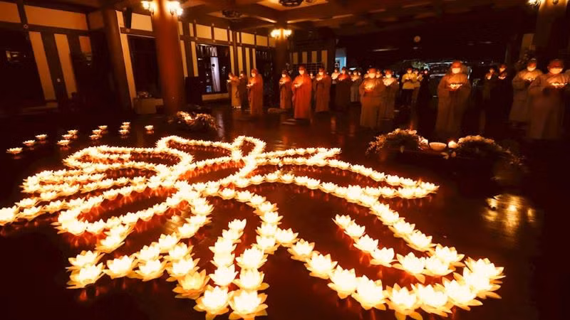 Tưởng niệm nạn nhân tử vong do tai nạn giao thông. Tưởng niệm nạn nhân tử vong do tai nạn giao thông.