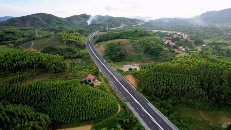 Một đoạn tuyến cao tốc Bắc Giang-Lạng Sơn. Một đoạn tuyến cao tốc Bắc Giang-Lạng Sơn.