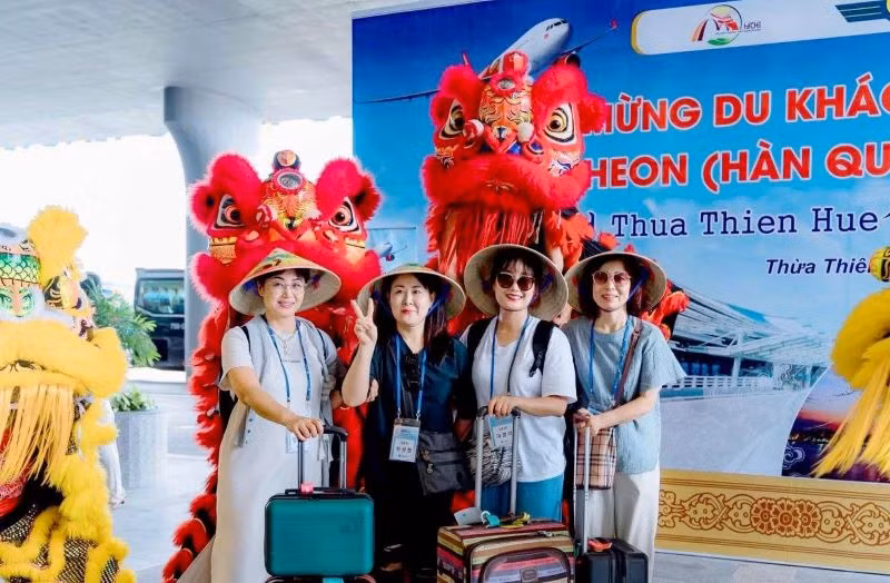 Cố đô Huế là điểm đến được yêu thích của rất nhiều du khách khắp trong, ngoài nước.