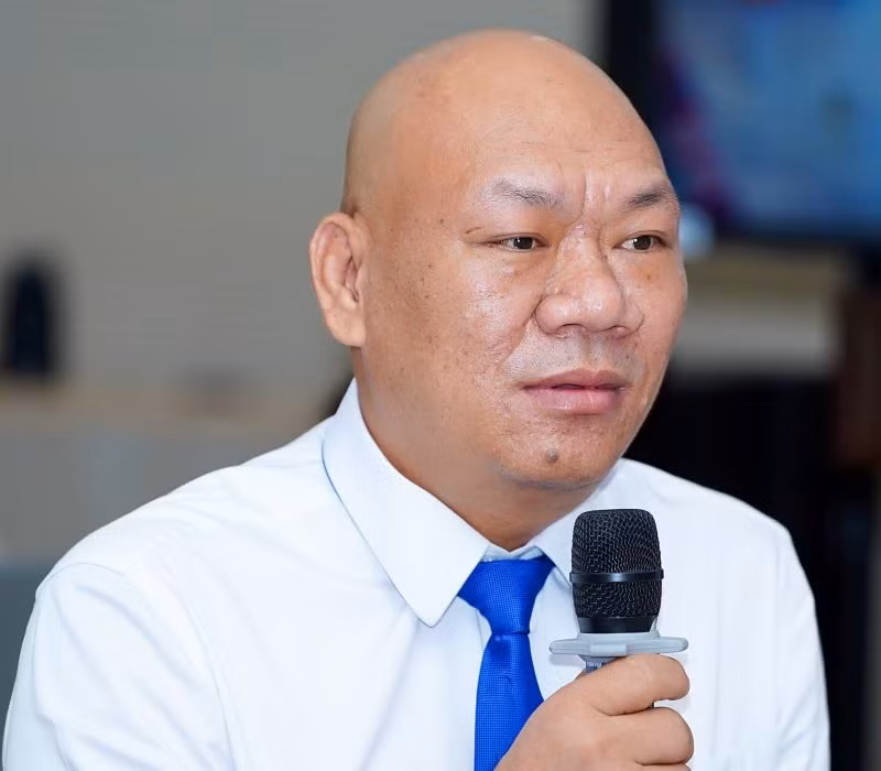 Ông Nguyễn Tấn Đông, Phó Chủ tịch Hội đồng quản trị Tập đoàn Đèo Cả. Ông Nguyễn Tấn Đông, Phó Chủ tịch Hội đồng quản trị Tập đoàn Đèo Cả.