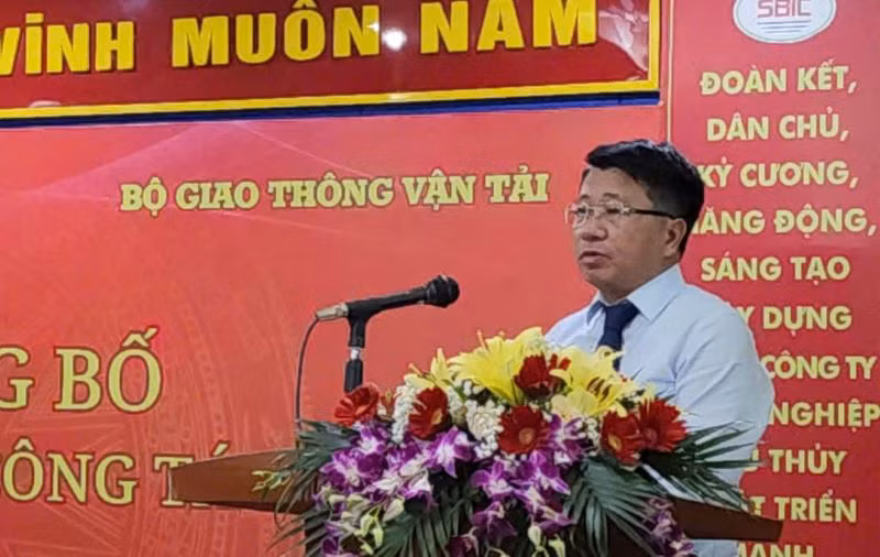 Tân Chủ tịch Hội đồng thành viên SBIC Phạm Hoài Chung phát biểu nhận nhiệm vụ. Tân Chủ tịch Hội đồng thành viên SBIC Phạm Hoài Chung phát biểu nhận nhiệm vụ.