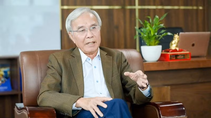 Phó Giáo sư, Tiến sĩ Trần Chủng, Chủ tịch Hiệp hội các nhà đầu tư công trình giao thông đường bộ Việt Nam (VARSI).