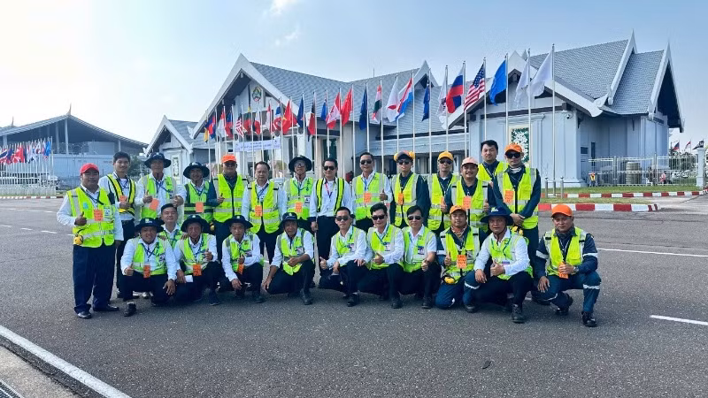 Phối hợp chặt chẽ với L-JATS và các đơn vị liên quan điều hành theo đúng phương án của Ban Tổ chức Hội nghị. Phối hợp chặt chẽ với L-JATS và các đơn vị liên quan điều hành theo đúng phương án của Ban Tổ chức Hội nghị.