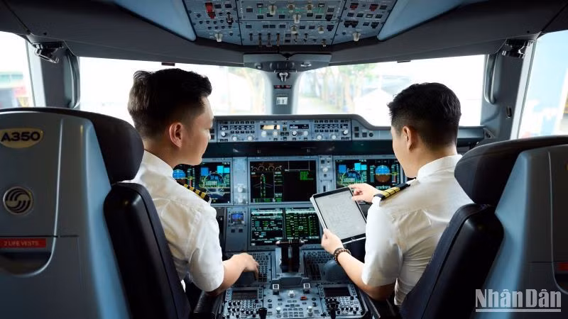 Vietnam Airlines luôn đặt khách hàng và an toàn lên hàng đầu, đồng thời khẳng định vị thế và uy tín của Hãng hàng không Quốc gia trên trường quốc tế.