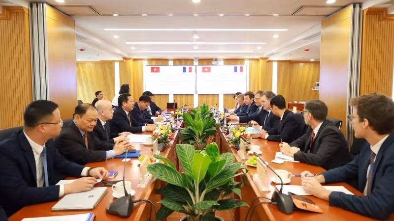 Quang cảnh buổi làm việc giữa hai bên.