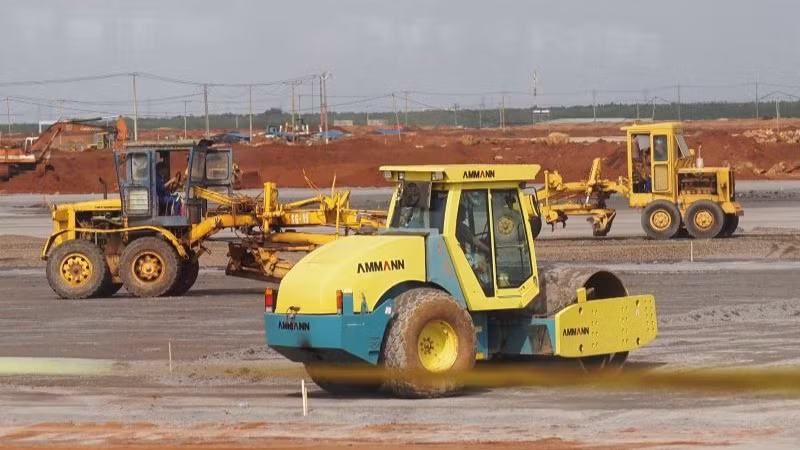 Trong số 7 gói thầu đang thi công, 3 gói về cơ bản có thể kiểm soát tiến độ hoàn thành trước ngày 31/12/2025. Trong số 7 gói thầu đang thi công, 3 gói về cơ bản có thể kiểm soát tiến độ hoàn thành trước ngày 31/12/2025.