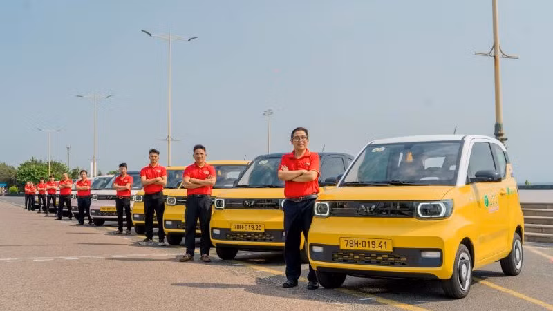 Sau một năm hoạt động, Let's Go Taxi đã giúp giảm được hơn 3.000 tấn CO2, tương đương với việc trồng thêm khoảng 130.000 cây xanh. Sau một năm hoạt động, Let's Go Taxi đã giúp giảm được hơn 3.000 tấn CO2, tương đương với việc trồng thêm khoảng 130.000 cây xanh.