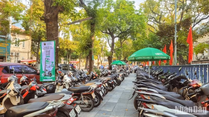 Thị trường ô-tô dự báo đạt gần 1 triệu chiếc/năm vào năm 2028 cho thấy, nhu cầu tất yếu về hạ tầng và số lượng tài khoản giao thông sẽ không ngừng tăng lên.