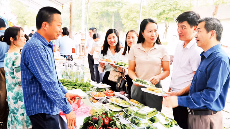 Tại phiên chợ kết nối nông sản tỉnh Bắc Ninh năm 2023.