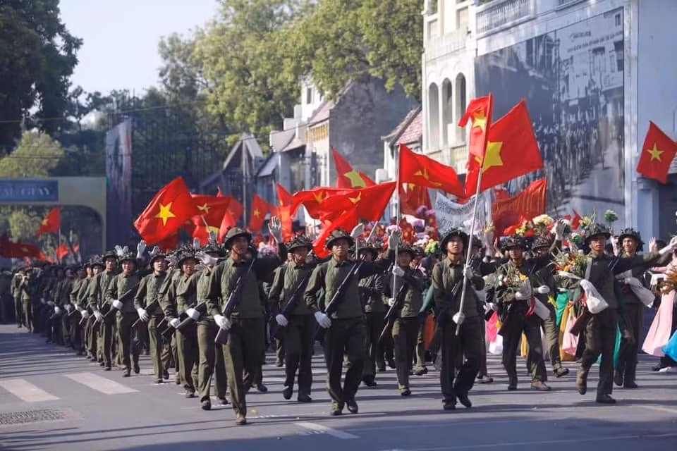Tái hiện hình ảnh đoàn quân chiến thắng trở về Giải phóng Thủ đô.