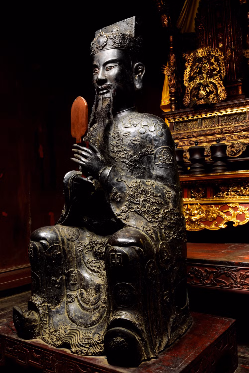 Bảo vật quốc gia - tượng An Dương Vương. Bảo vật quốc gia - tượng An Dương Vương.