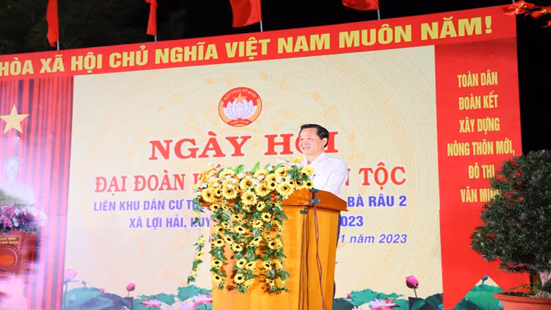 Phó Thủ tướng Lê Minh Khái phát biểu tại Ngày hội. Phó Thủ tướng Lê Minh Khái phát biểu tại Ngày hội.