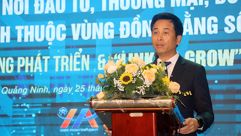 Ông Nguyễn Ánh Dương, Giám đốc Trung tâm Xúc tiến Đầu tư, Thương mại, Du lịch thành phố Hà Nội phát biểu khai mạc hội nghị.