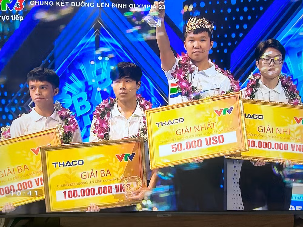 Lê Xuân Mạnh vô địch Đường lên đỉnh Olympia năm 2023 (Ảnh: VTV3)