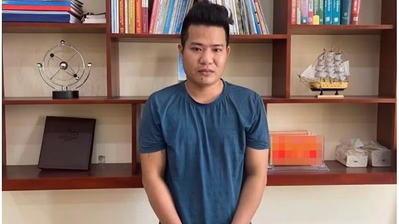 Đối tượng Bửu tại cơ quan Công an.
