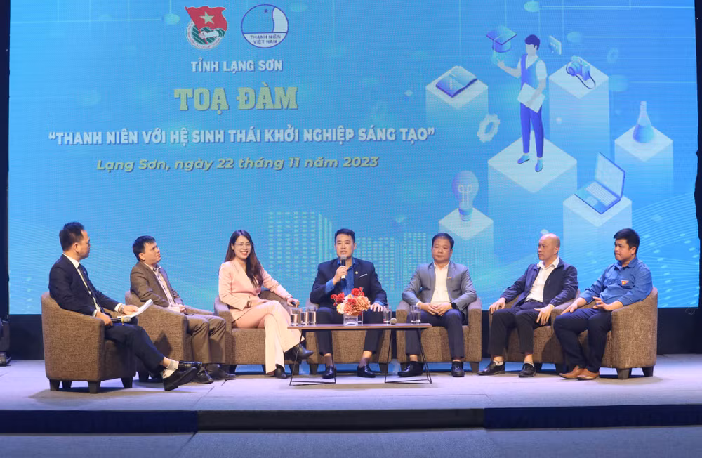 Tọa đàm “Thanh niên với hệ sinh thái khởi nghiệp sáng tạo”.