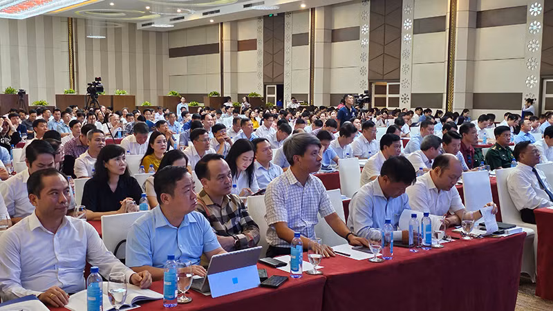 Các đại biểu dự Công bố Chỉ số DDCI Thanh Hóa thường niên.