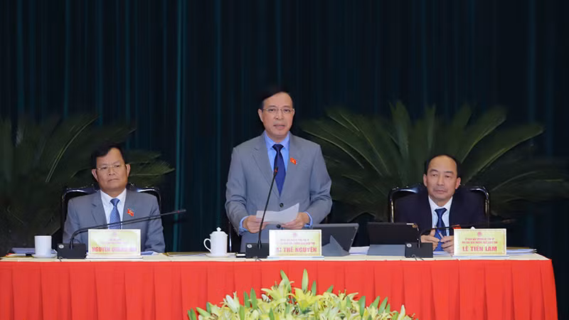 Đoàn chủ tọa điều hành kỳ họp. Đoàn chủ tọa điều hành kỳ họp.