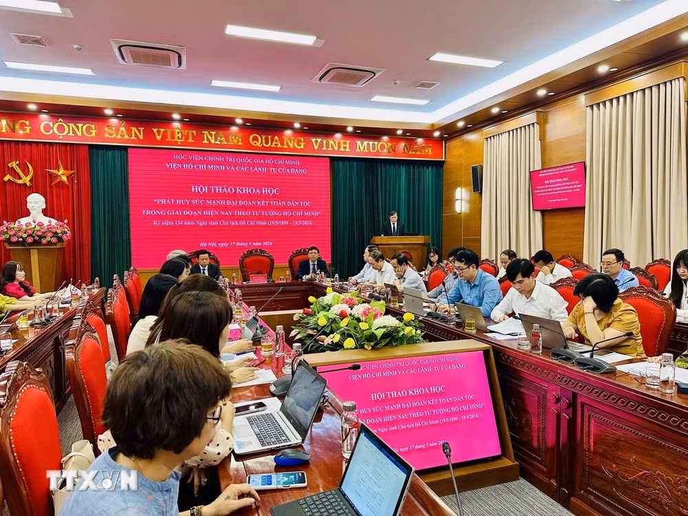 Phát huy sức mạnh đại đoàn kết toàn dân tộc theo tư tưởng Hồ Chí Minh