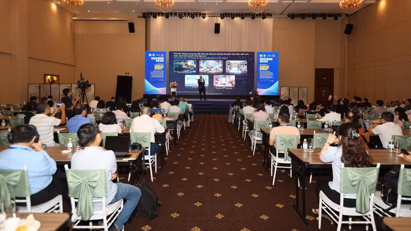 Quang cảnh Diễn đàn IIBF 2024. Quang cảnh Diễn đàn IIBF 2024.
