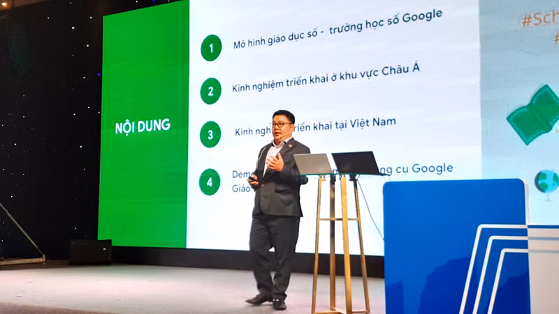 Diễn ra trình bày giải pháp chuyển đổi số trong giáo dục tại hội thảo.