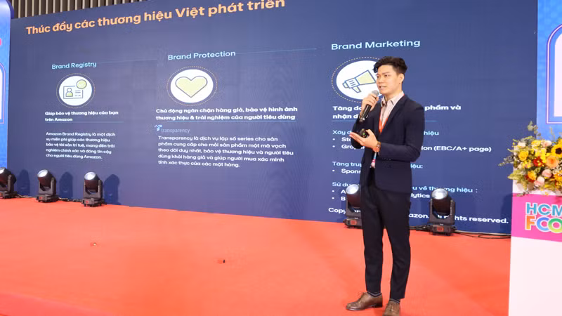 Chia sẻ về tiềm năng thị trường xuất khẩu toàn cầu trên nền tảng thương mại điện tử. 