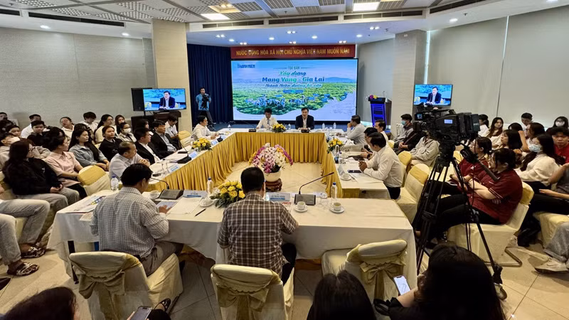 Quang cảnh tọa đàm.