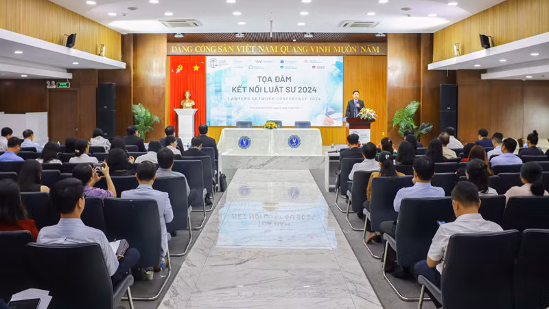 Quang cảnh tọa đàm. Quang cảnh tọa đàm.