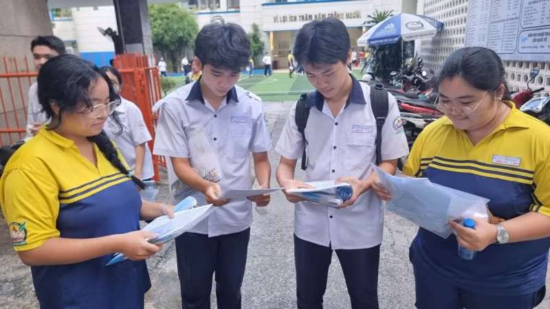 Học sinh Thành phố Hồ Chí Minh tham gia kỳ thi tốt nghiệp 2024.