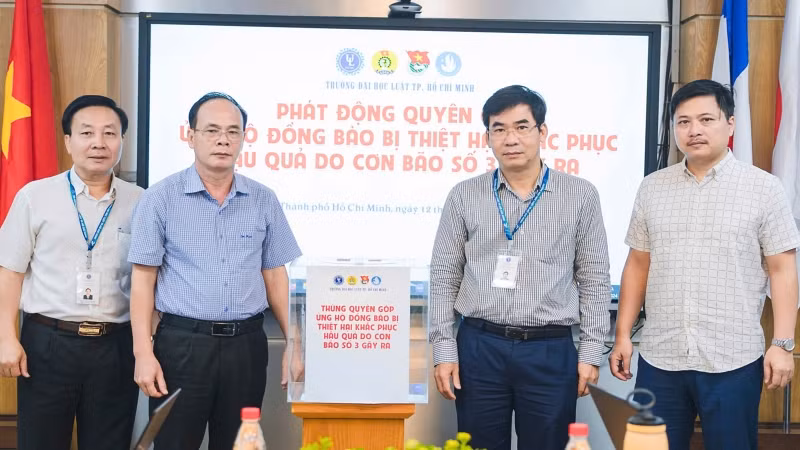 Trường đại học Luật Thành phố Hồ Chí Minh phát động quyên góp ủng hộ đồng bào bị thiệt hại khắc phục hậu quả do cơn bão số 3 gây ra. Trường đại học Luật Thành phố Hồ Chí Minh phát động quyên góp ủng hộ đồng bào bị thiệt hại khắc phục hậu quả do cơn bão số 3 gây ra.