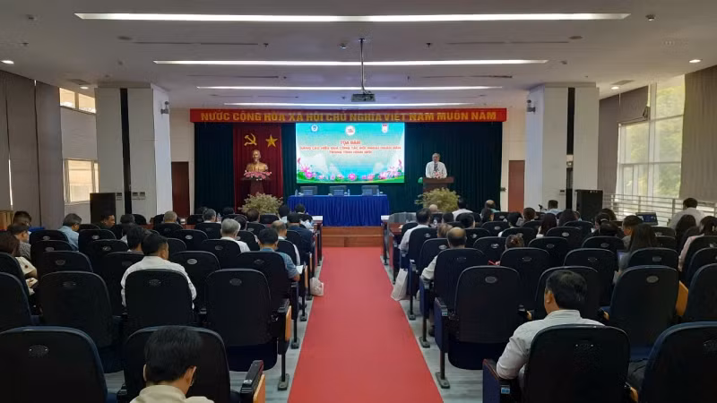 Quang cảnh tọa đàm. Quang cảnh tọa đàm.
