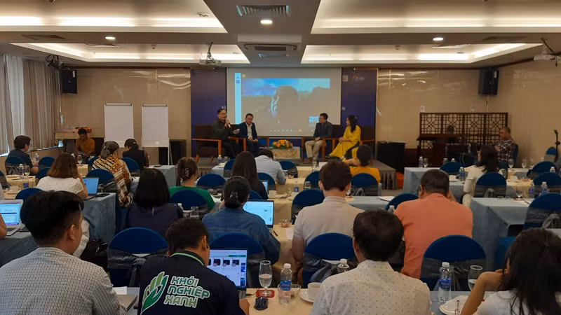 Quang cảnh hội thảo xu hướng M&A và chiến lược kêu gọi đầu tư bền vững cho doanh nghiệp Việt Nam. Quang cảnh hội thảo xu hướng M&A và chiến lược kêu gọi đầu tư bền vững cho doanh nghiệp Việt Nam.