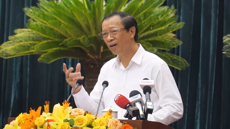 Thứ trưởng Giáo dục và Đào tạo Phạm Ngọc Thưởng phát biểu tại buổi tổng kết.