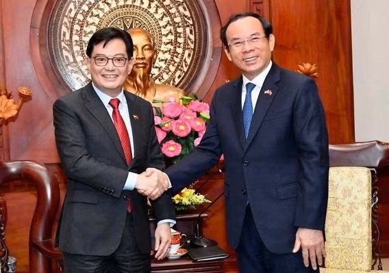 Bí thư Thành ủy TP Hồ Chí Minh Nguyễn Văn Nên tiếp Phó Thủ tướng Singapore Vương Thụy Kiệt. (Ảnh: VIỆT DŨNG/hcm.gov.vn)