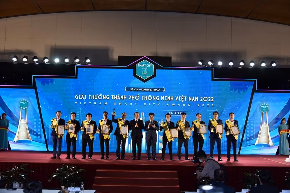 Lễ vinh danh và trao Giải thưởng Thành phố thông minh Việt Nam 2022. Lễ vinh danh và trao Giải thưởng Thành phố thông minh Việt Nam 2022.