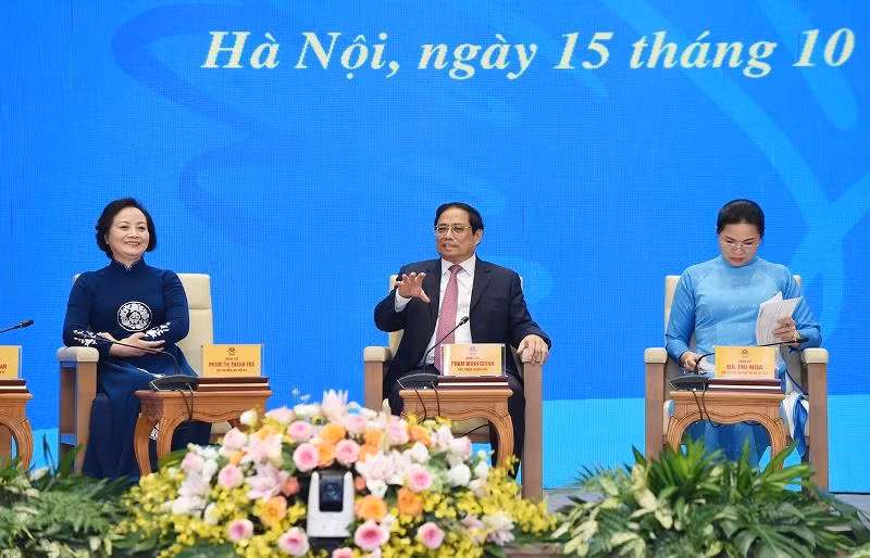 Thủ tướng nêu rõ, chúng ta cần tiếp tục nhận thức đúng về vai trò, vị trí của phụ nữ, công tác phụ nữ và bình đẳng giới.
