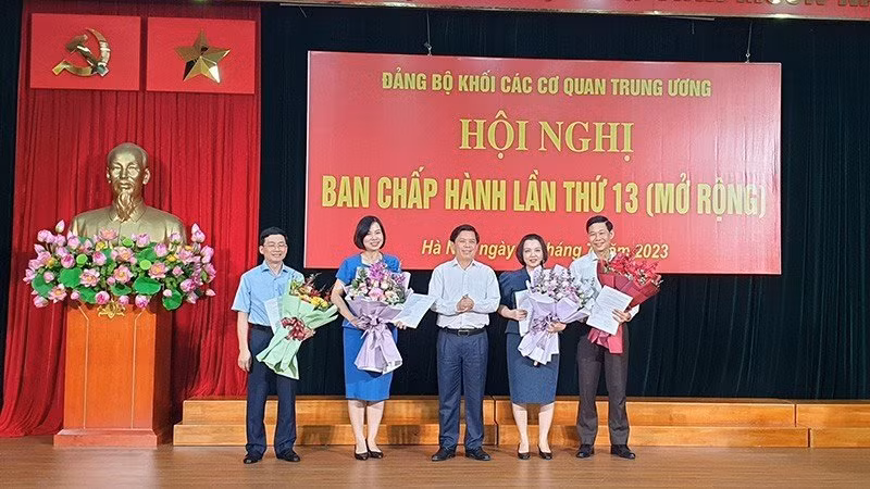 Các đồng chí được chỉ định tham gia Ban Chấp hành, Ban Thường vụ Đảng uỷ Khối các cơ quan Trung ương.