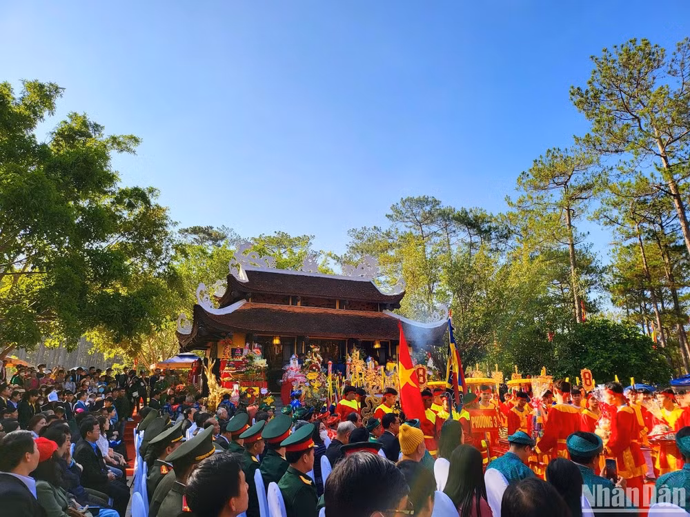 Buổi Lễ được diễn ra tại Đền thờ Âu Lạc, khu du lịch thác Prenn, thành phố Đà Lạt, tỉnh Lâm Đồng.