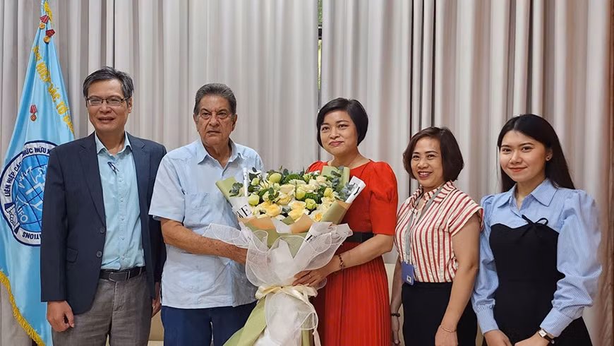 Ông Fredesmán Turró González đến thăm và làm việc với Liên hiệp các tổ chức hữu nghị thành phố Hà Nội nhân dịp quay trở lại Việt Nam năm 2024.