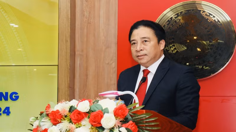 Phó Bí thư Thường trực Tỉnh ủy Khánh Hòa Nguyễn Khắc Toàn phát biểu tại Lễ trao giải. (Ảnh: NGỌC HÒA) Phó Bí thư Thường trực Tỉnh ủy Khánh Hòa Nguyễn Khắc Toàn phát biểu tại Lễ trao giải. (Ảnh: NGỌC HÒA)
