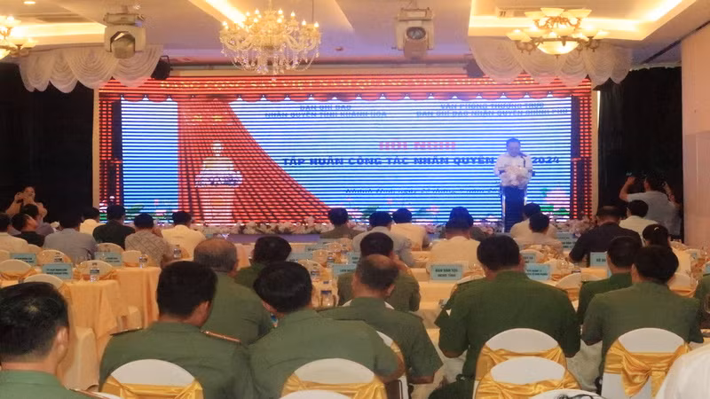 Quang cảnh buổi tập huấn. (Ảnh: PHONG NGUYÊN)