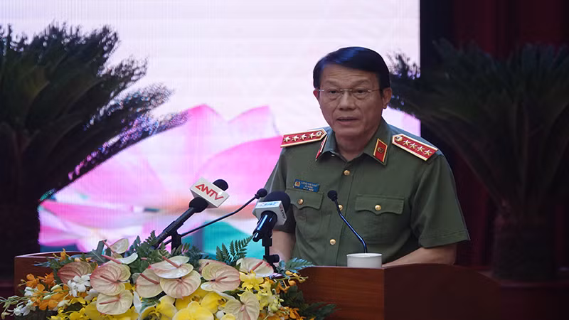 Đại tướng Lương Tam Quang, Bộ trưởng Công an, phát biểu bế mạc Hội thảo. (Ảnh: M.H)